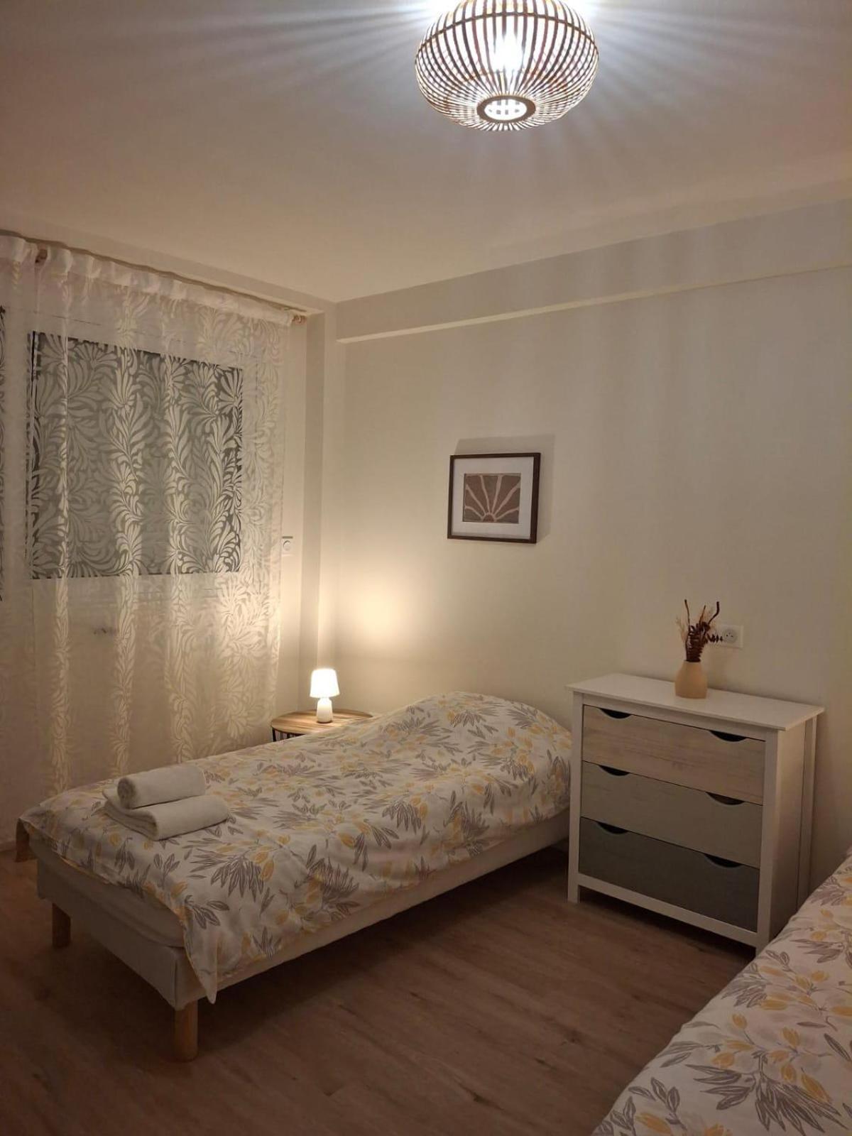 3 Pieces Apartment A Juan-Les-Pins Antibes Exterior photo